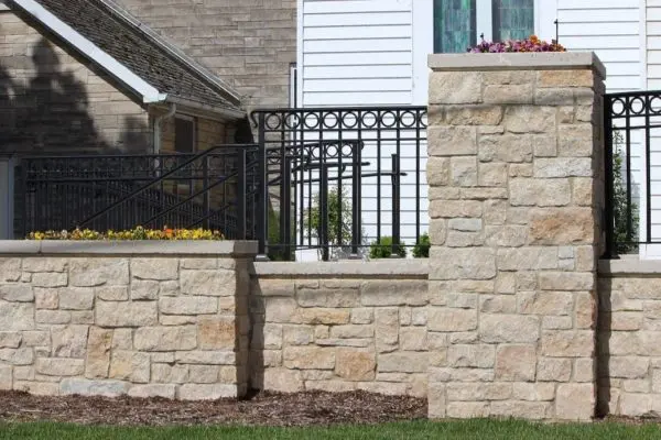 Halcyon Natural Stone Veneer Pillar