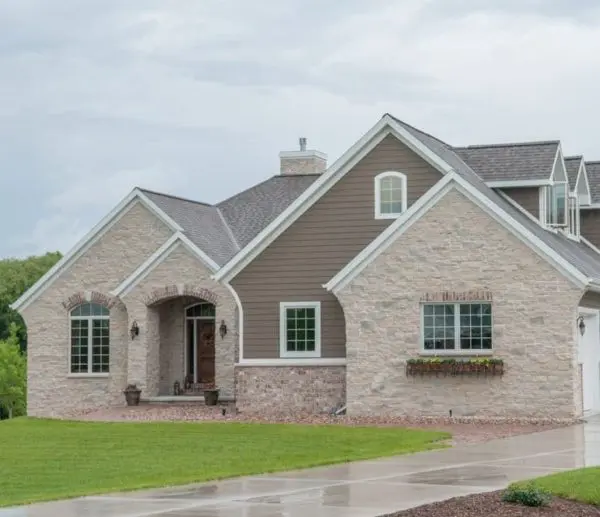 Harbor Springs Wisconsin Quarried Limestone Veneer