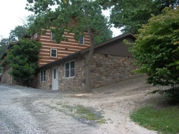 Pioneer Natural Thin Stone Veneer Exterior