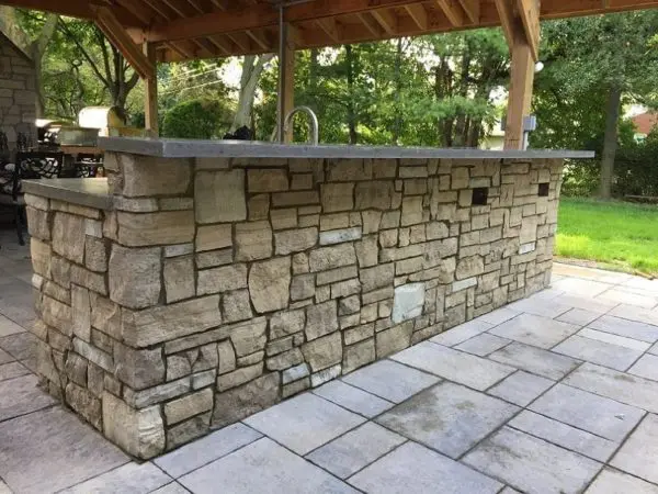 Stonegate Real Stone Veneer Bar