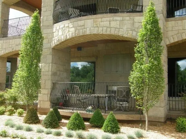 Victoria Natural Stone Veneer Pillars