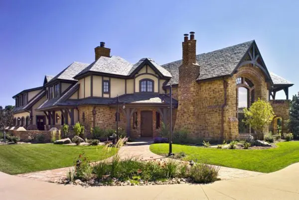 Belvedere Natural Stone Veneer Exterior Residence