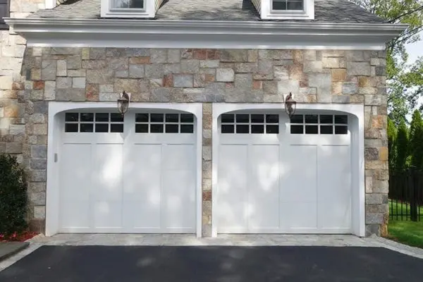 30% Plymouth 30% Gloucester 30% Woodside 10% Nantucket Custom Real Stone Veneer