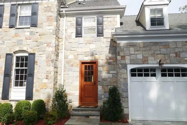 30% Plymouth 30% Gloucester 30% Woodside 10% Nantucket Custom Thin Stone Veneer