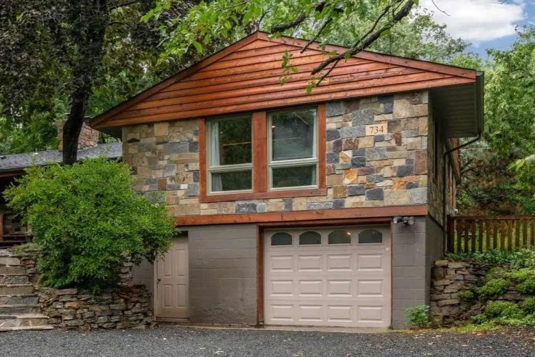 Potomac_Oak Canyon Natural Stone Veneer Blend