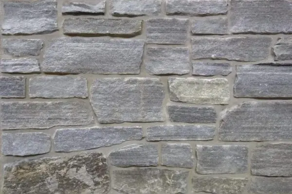 Swatch showing the Quarry Mill's Fish Creek natural stone veneer