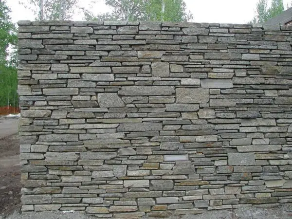 Ledgestone Real Thin Stone Veneer Privacy Wall