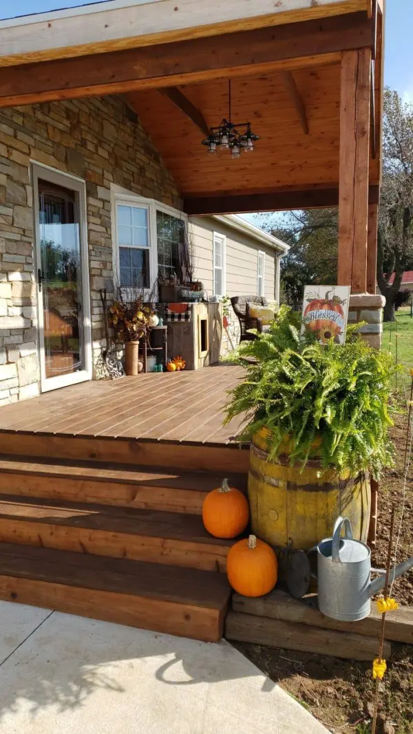 Covered Front Porch with Savannah Real Thin Stone Veneer