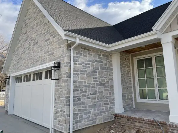 Garage with Catskill Real Stone Veneer