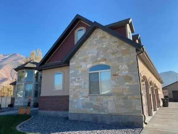 Home Exterior with Sherman Natural Stone Veneer