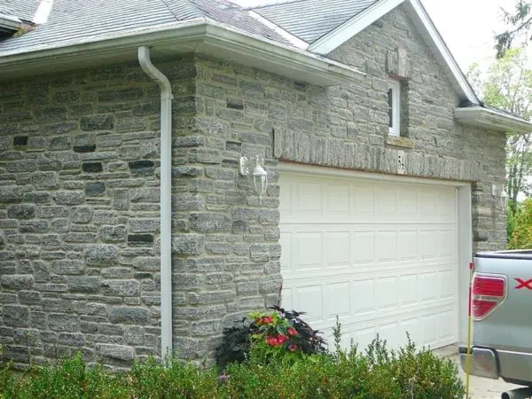 Seaside Real Thin Stone Veneer Garage