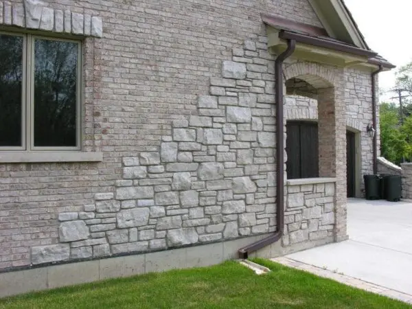 Promenade Tumbled Ashlar Style Real Stone Veneer Masonry