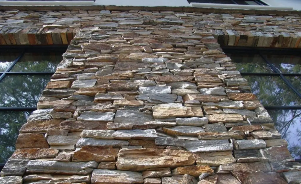Drystack exterior wall with Tucson natural stone veneer