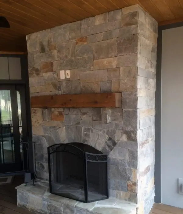 Hampton and Queen Creek Thin Stone Veneer Interior Drystack Fireplace