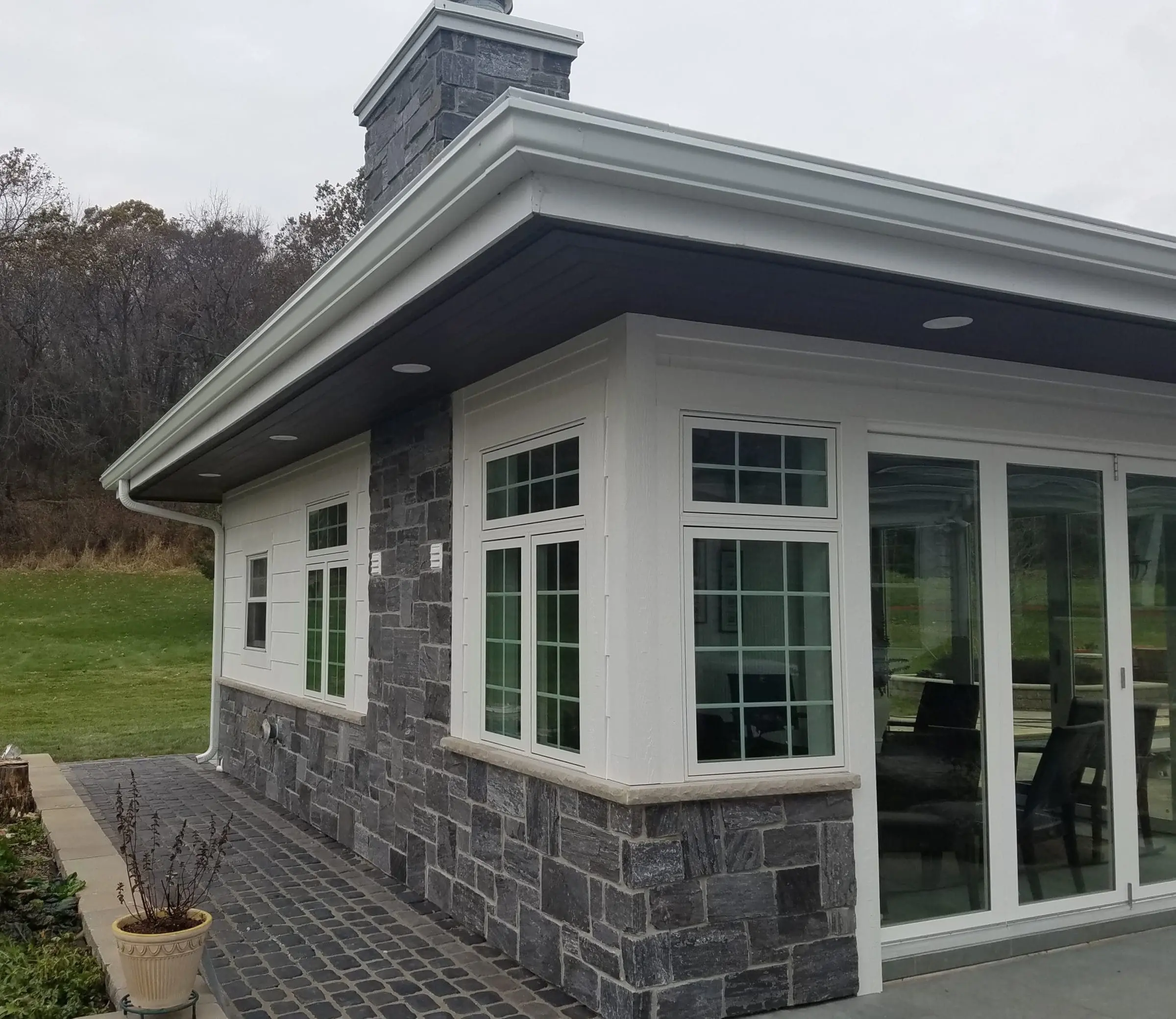 Bar Harbor Real Thin Stone Veneer Exterior