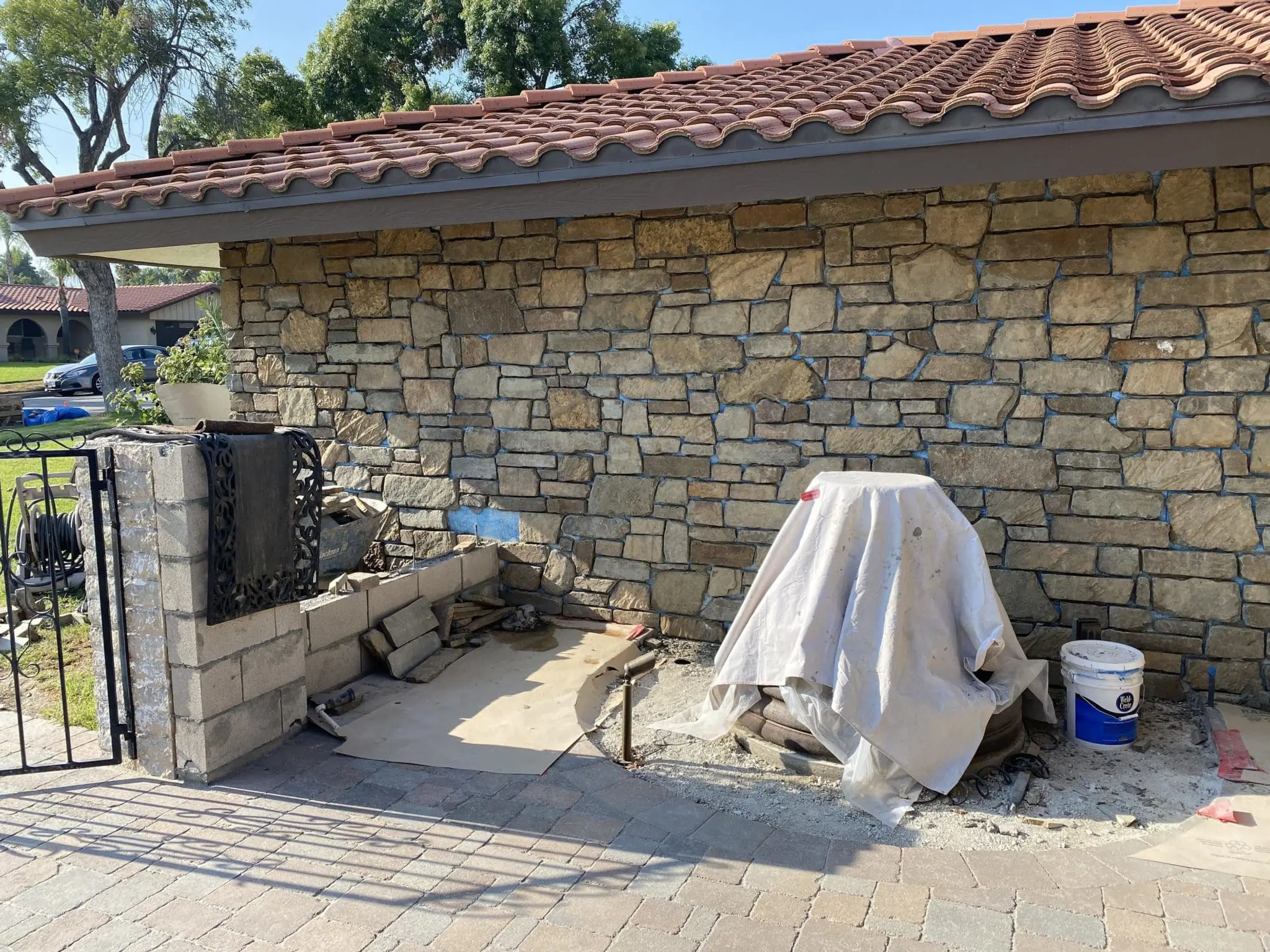 Cabernet Real Thin Stone Veneer Exterior Installation