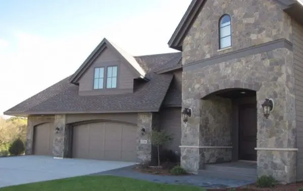 Arctic Natural Thin Stone Veneer Front Entrance