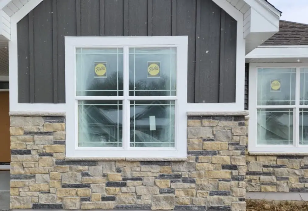 Custom Charing Cross Thunder Bay Blend Real Thin Stone Veneer Exterior