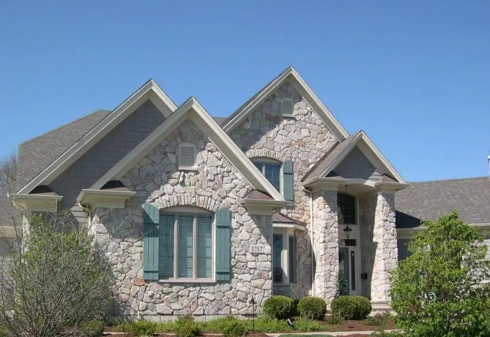 Geneva Tumbled Real Thin Stone Veneer Home Exterior