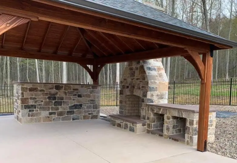 London Real Thin Stone Veneer Outdoor Living