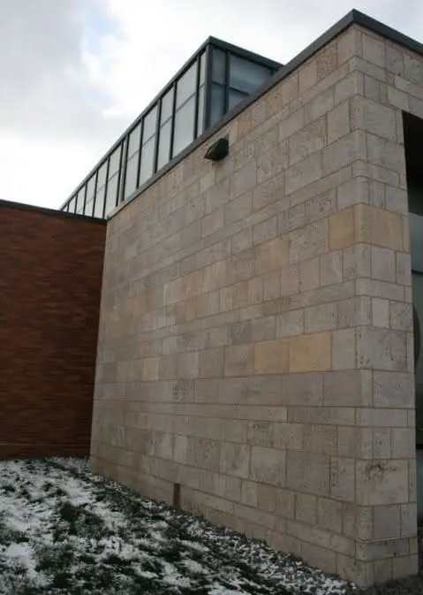 Manchester Natural Thin Stone Veneer Exterior