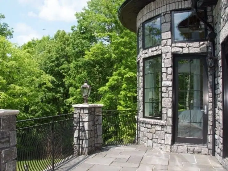 Monroe Real Thin Stone Veneer Turret