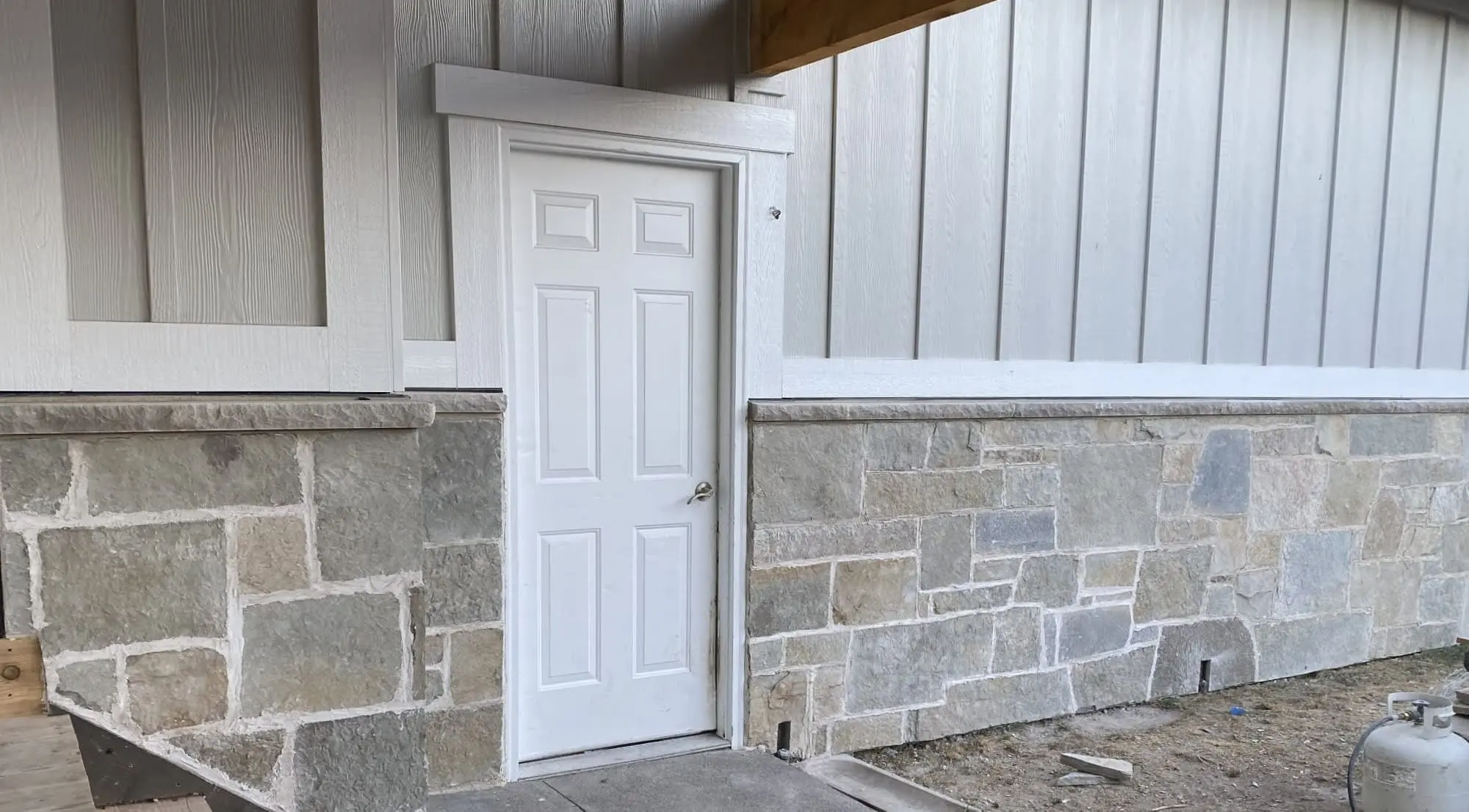 Sherman Thin Stone Veneer Wainscoting