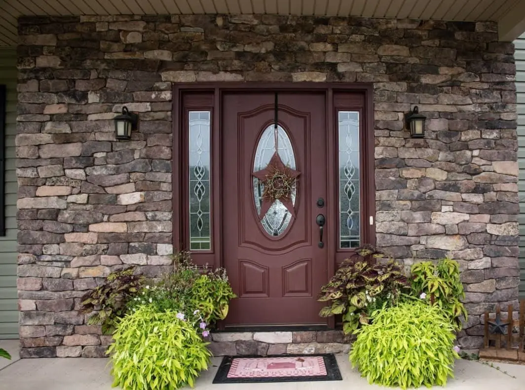 Whitney Drystacked Natural Stone Veneer Residential Exterior