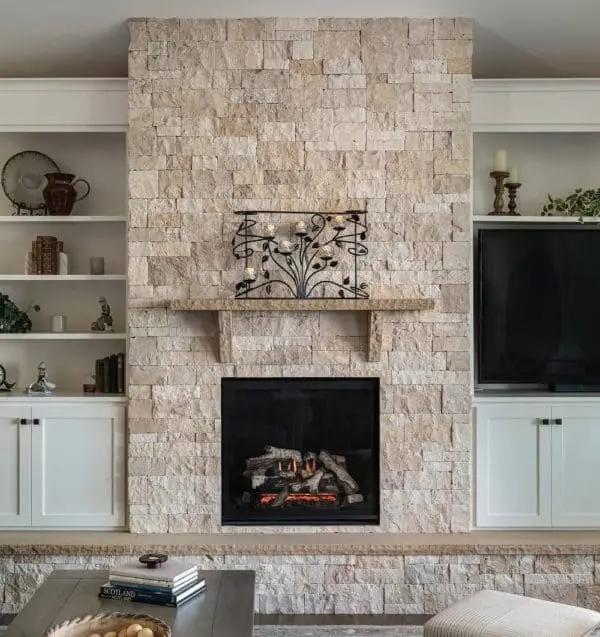 Primavera Natural Thin Stone Veneer Drystacked Fireplace