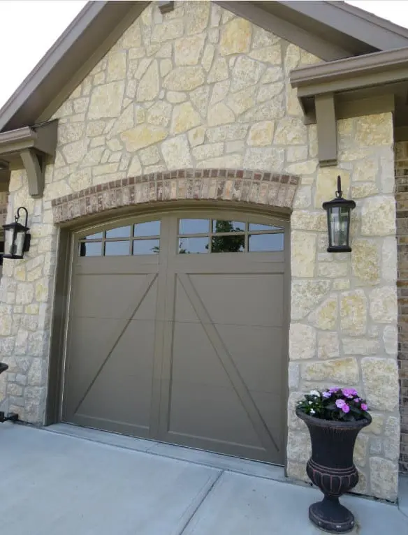 Chateau Fieldledge Style Real Thin Stone Veneer Garage