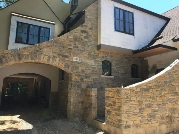 Aberdeen Custom Tumbled Thin Stone Veneer