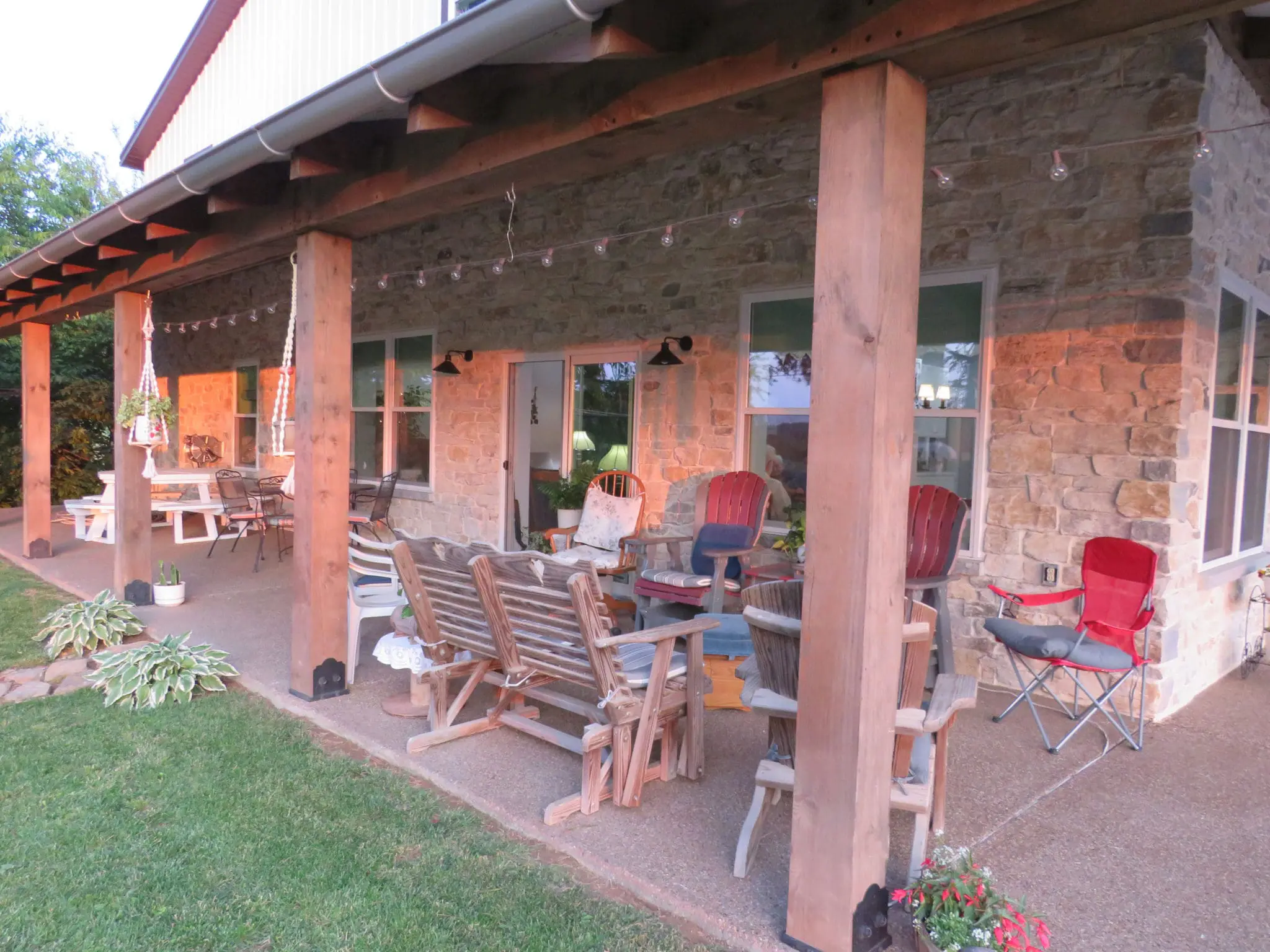 Door County Fieldstone Real Thin Veneer Patio with White Mortar