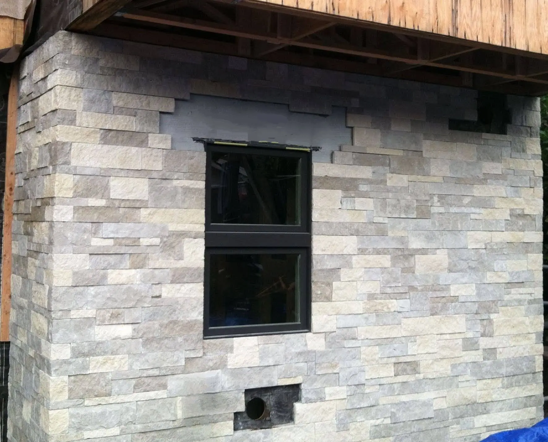 Atherton Natural Thin Stone Veneer Drystack Exterior Installation