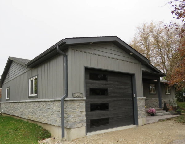 Larchmont Natural Thin Stone Veneer Garage Wainscoting