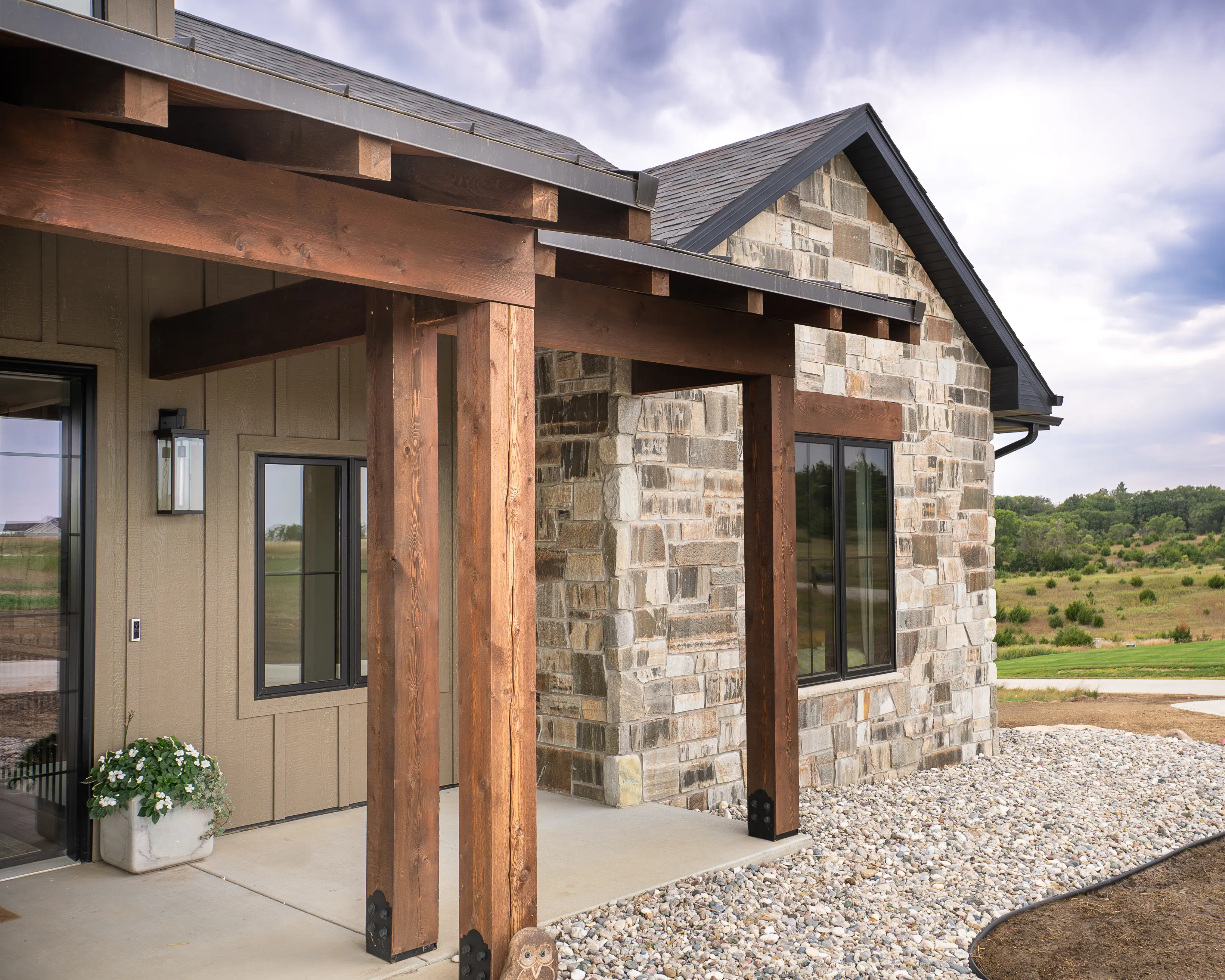 Westgate Natural Thin Stone Veneer Exterior