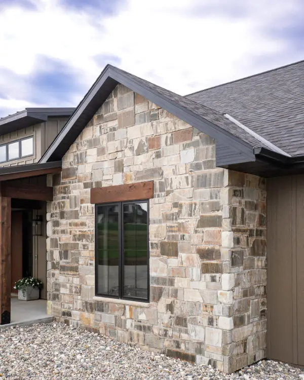 Westgate Natural Thin Stone Veneer Exterior