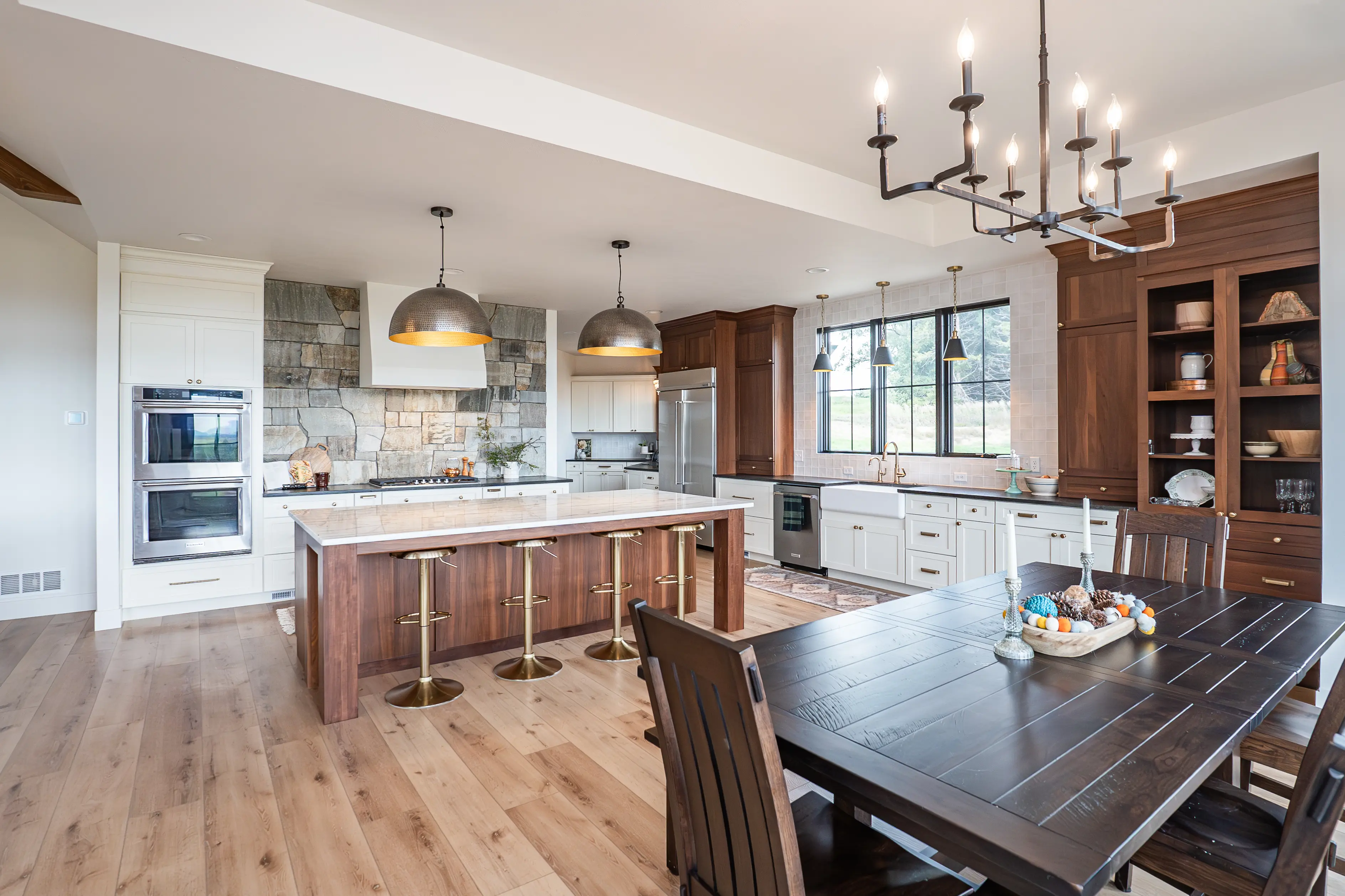 Westgate Thin Stone Veneer Kitchen