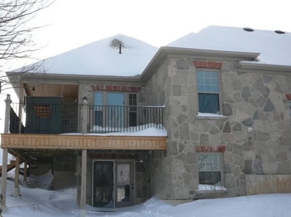 Scarsdale Natural Thin Stone Veneer Exterior Siding