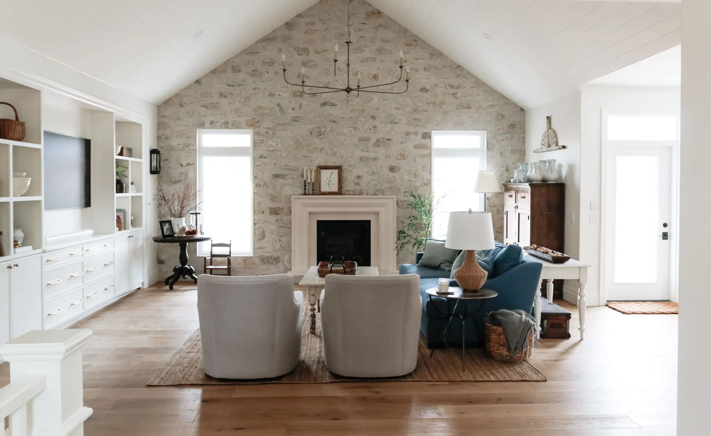 Cana Island and Door County Fieldstone Real Thin Veneer with Overgrout Interior Wall