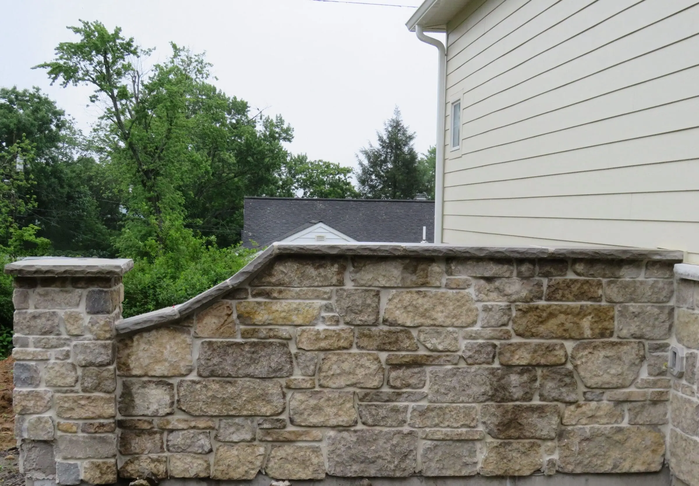 Salerno Real Thin Stone Veneer Privacy Wall