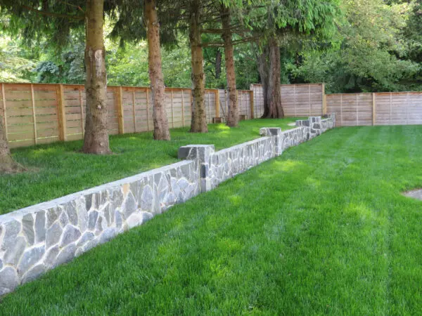 Custom Blend Concord and Custom Mosaic Dublin Real Stone Veneer Landscape