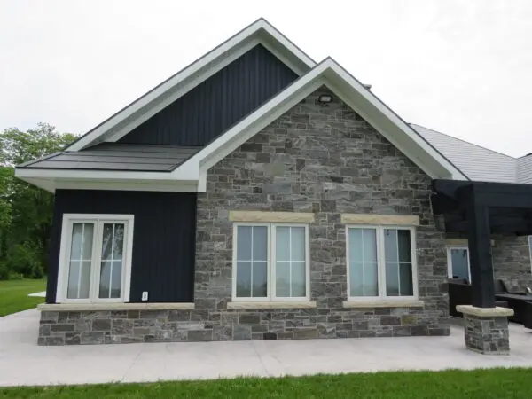Pembroke Natural Thin Stone Veneer with Sawed Ends Accent Wall