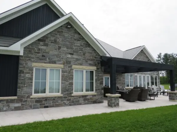 Pembroke Natural Thin Stone Veneer with Sawed Ends Exterior