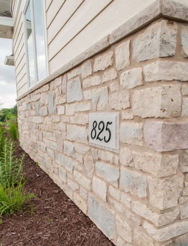 Bellevue Natural Stone Veneer Exterior Wainscotting