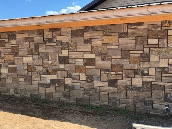 Caramel Natural Thin Stone Veneer Exterior with Black Mortar