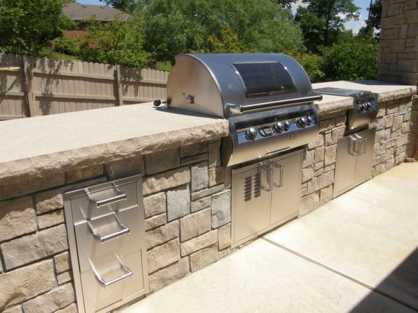 Stonegate Natural Stone Veneer Outdoor Living Grill