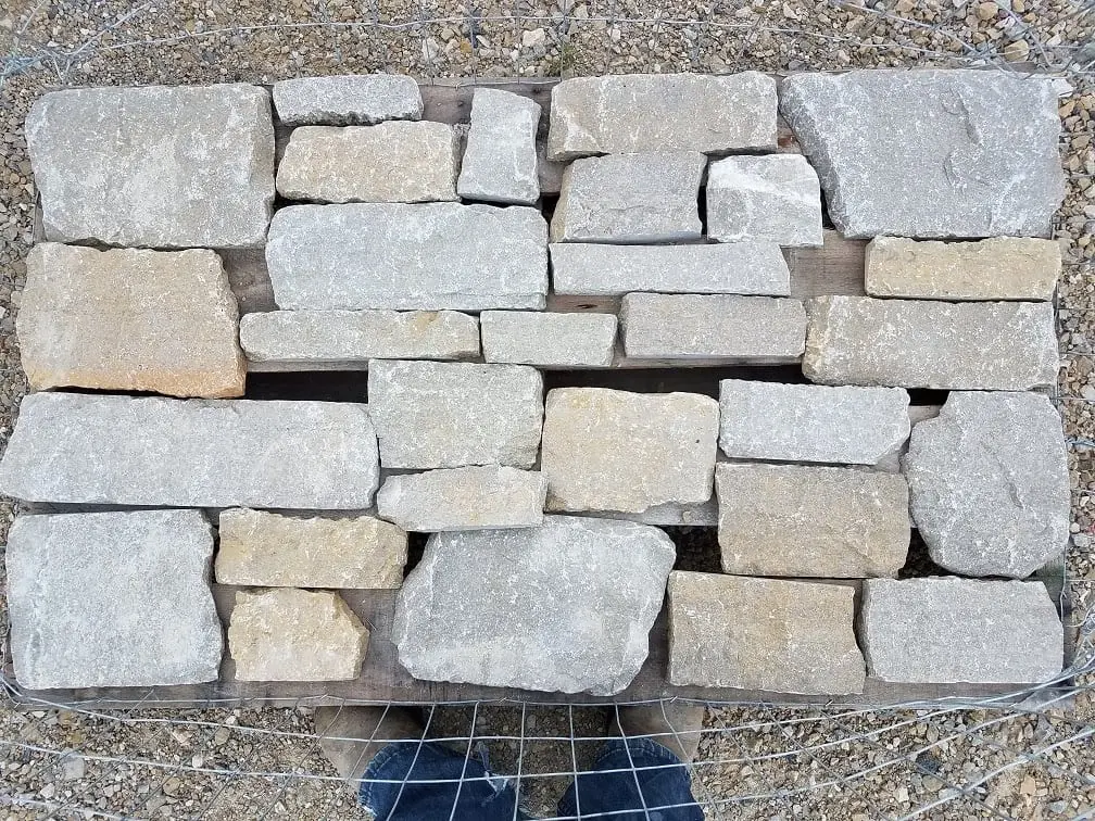 Custom Pallet of Tumbled Natural Thin Stone Veneer