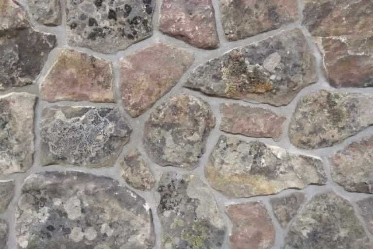 Moss Rock Real Stone Veneer