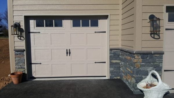 wainscot of natural stone veneer