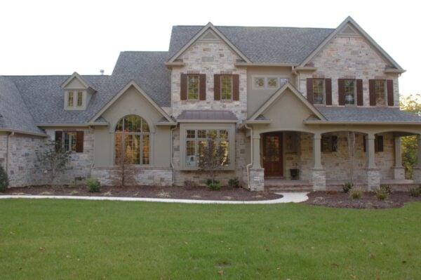 Colorful limestone veneer exterior masonry